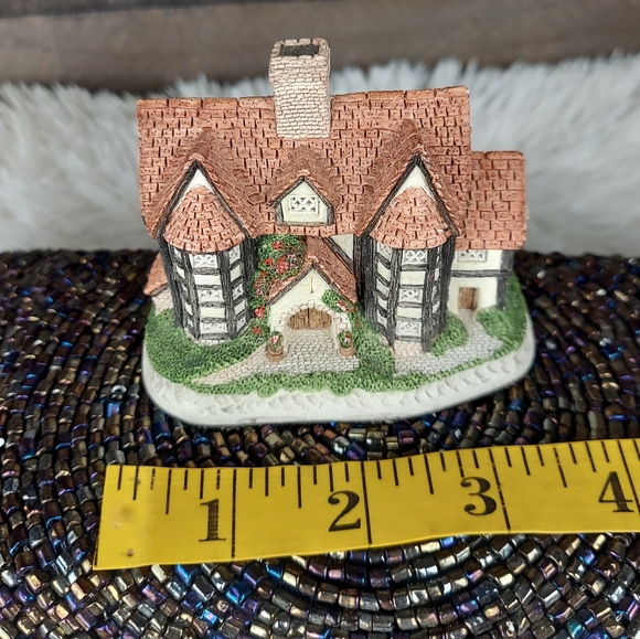 Shirehall 1985 by David Winter - Picture 7 of 8